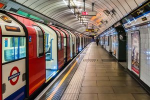 Amigos y enemigos: la historia del metro de Londres y el agua