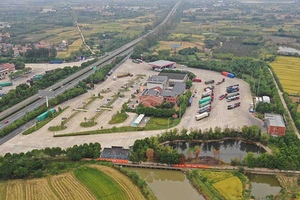 Tratamiento de las aguas residuales de un área de servicio en una carretera de China con la tecnología Aspiral™