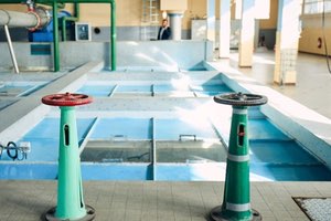 Panel de análisis de agua para consumo en Grand Belfort, Francia