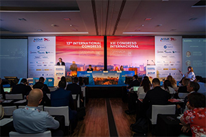 El XIII Congreso de AEDyR ha reunido en Granada a 350 profesionales y se convierte en un evento referente a nivel internacional