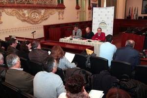 27 ayuntamientos de Badajoz recibirán más de 320.000 euros para mejorar las redes de abastecimiento en 2015