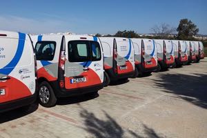 ACCIONA incorpora 12 vehículos cero emisiones para la gestión del saneamiento de la zona Nascente, en El Algarve - Portugal
