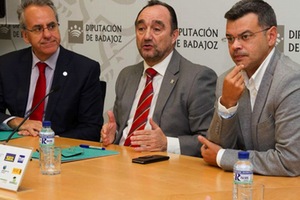 PROMEDIO y la UEX firman un convenio por casi 650.000 euros para promover la investigación en la depuración de aguas residuales