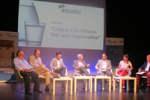 Aqualia reúne a responsables políticos y expertos para mejorar la situación de la gestión  del agua en Ibiza y Formentera