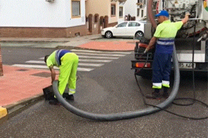 EMASESA activa un año más su "Plan Preventivo de Limpieza de Redes y Zonas de Riesgo de Inundación" a la espera de las lluvias