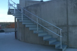 ESCOM™ finaliza el montaje de escaleras, pasarelas y estructuras en PRFV de la EDAR de Benicarló en Castellón