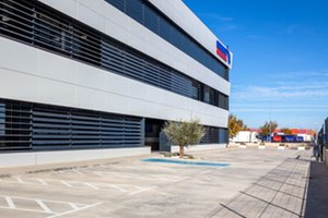 Drenaje exterior e interior con las soluciones de ACO en la fábrica Schmitz Cargobull de Zaragoza