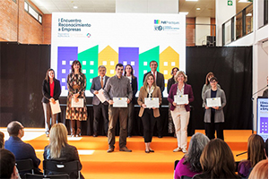 El Grupo DAM premiado por su participación en la formación de alumnos de la Universitat de València