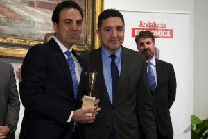 Estanislao Martínez, Presidente de AGQ Labs, premiado por su trayectoria empresarial