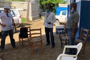 Paneles solares para el bombeo del agua potable en Haití