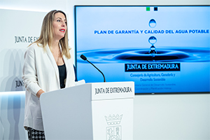 La Junta de Extremadura presenta un "Plan de Garantía y Calidad del Agua Potable" para la región