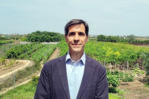 Javier Paredes, nuevo director de la Cátedra Aguas de Valencia