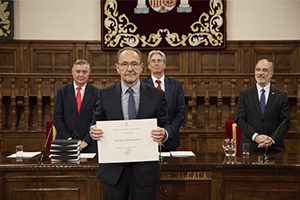 Eloy García Calvo recibe el Premio de Investigación y Transferencia 2022 otorgado por la Universidad de Alcalá