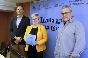 Fundación Aguas de Valencia y el Ayuntamiento de Sueca presentan el libro "P.N. Albufera: 30 Anys, 30 Mirades"