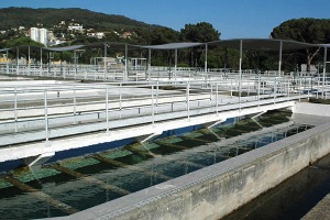 La ACA y la AMB firman convenio para potenciar las tarifas sociales aplicadas a la factura del agua en el ámbito metropolitano de Barcelona