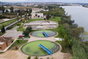 Inaugurada la exposición "500 depuradoras: el saneamiento en Cataluña, un modelo pionero" patrocinada por ACCIONA Agua