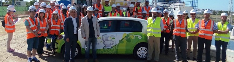 Presentado el primer vehículo que testará el biogás del proyecto All-gas obtenido en la depuradora de Chiclana en Cádiz
