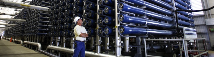 Expertos en recursos hídricos advierten que la desalinización no es rentable para España