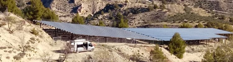 Investigadores de Granada desarrollan un sistema de riego único en el mundo basado en energía solar y agua regenerada