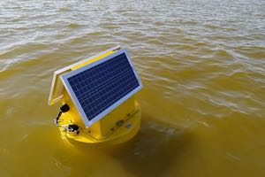 Boyas inteligentes para la monitorización de los afloramientos de algas nocivas