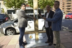 Vila-real en Castellón aprovecha la energía generada por la red de agua para recarga de móviles