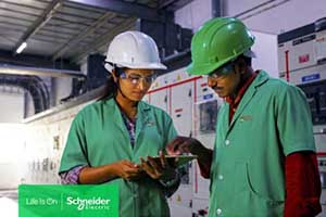La digitalización está creando nuevos empleos tecnológicos en las industrias, según un nuevo informe de Schneider Electric