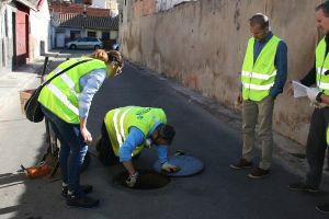 Almassora en Castellón adelanta la prevención de cucarachas en más de 100 kilómetros de alcantarillado